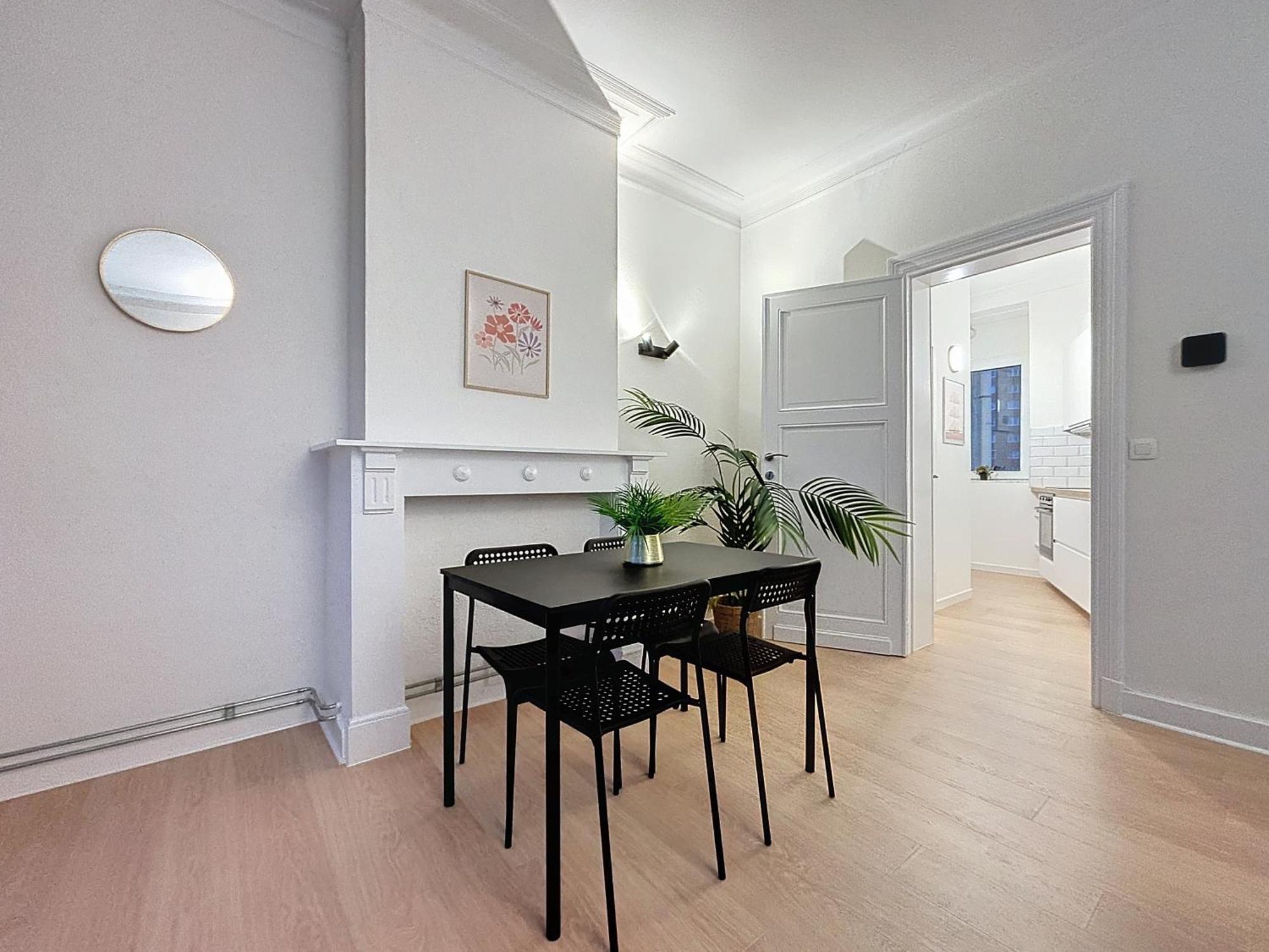 Apartment Cosy Moliere Brussels